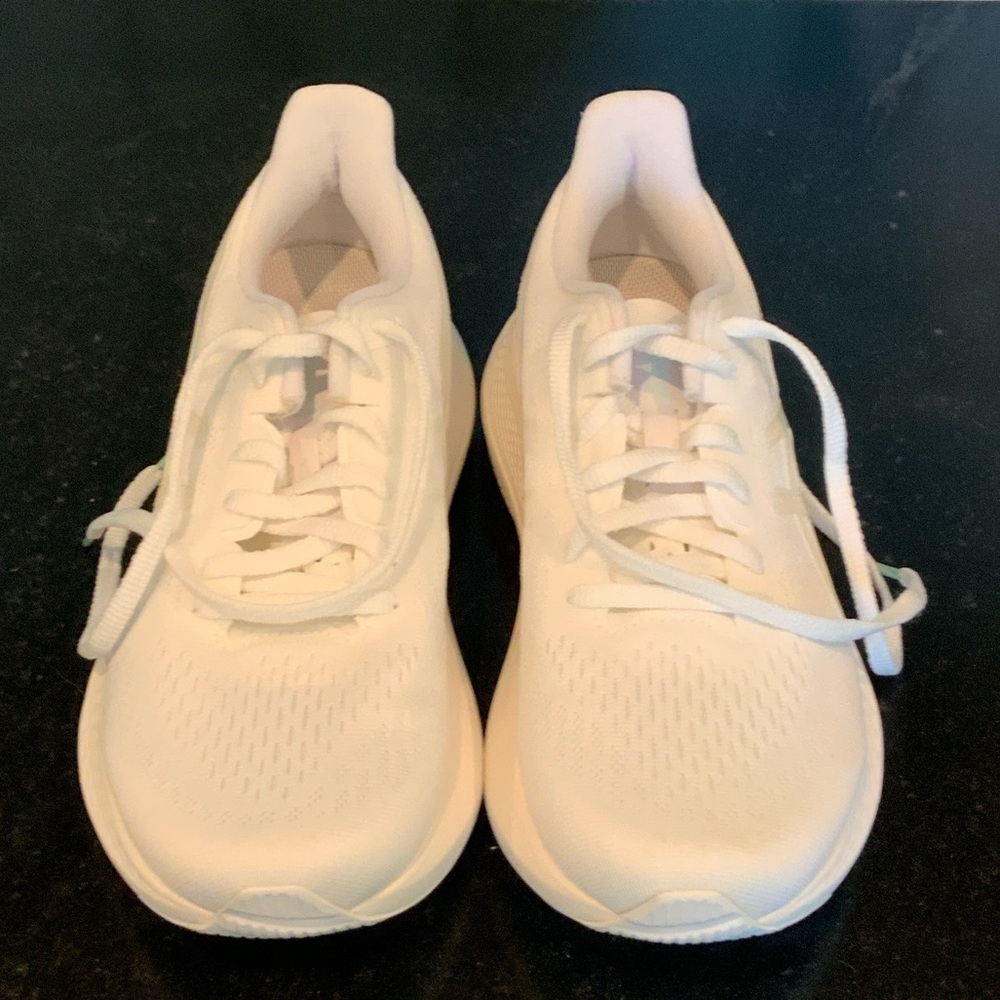 Asics Women's White GT-2000 12 Athletic Shoe